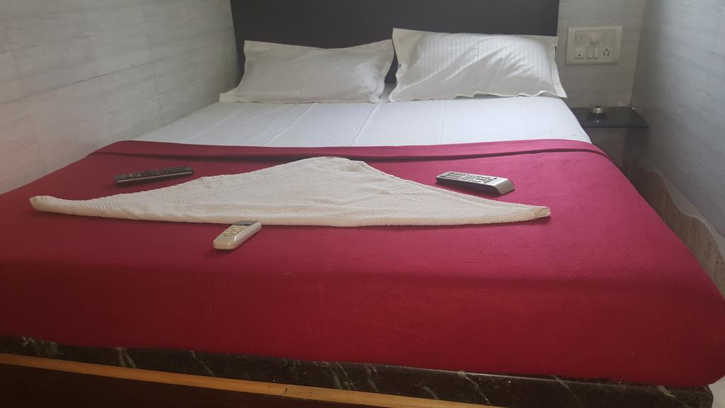 Hotel Al Mehraj Bombay Eksteriør billede