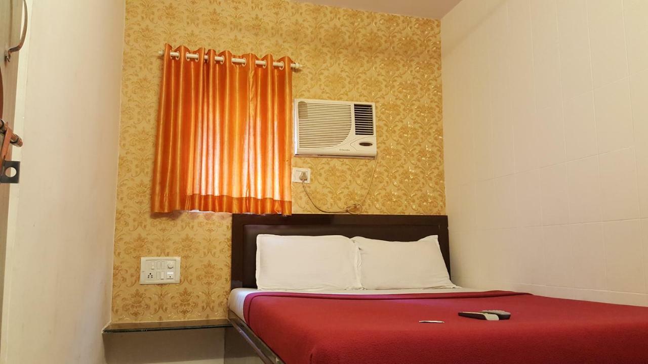 Hotel Al Mehraj Bombay Eksteriør billede